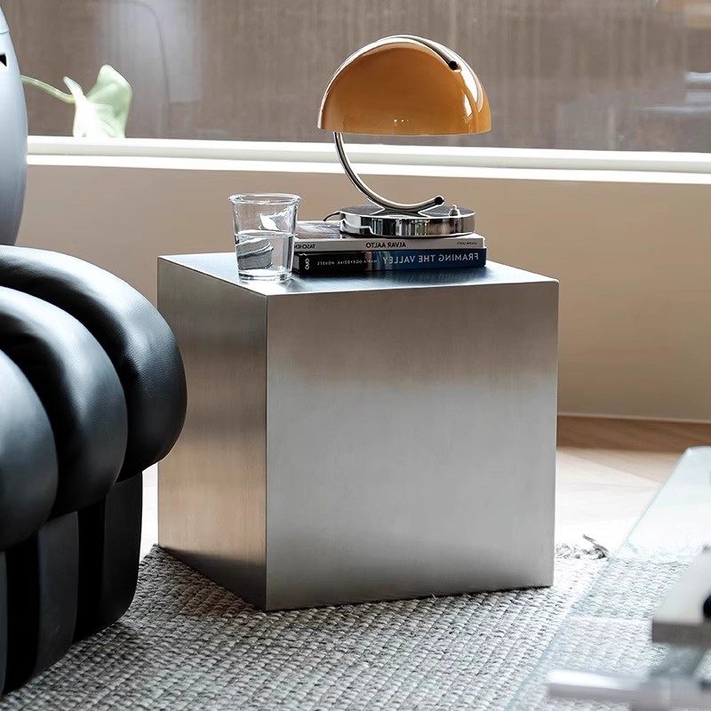 Italian Stainless Steel Side T - Desk Setup Minimalist recension och pris